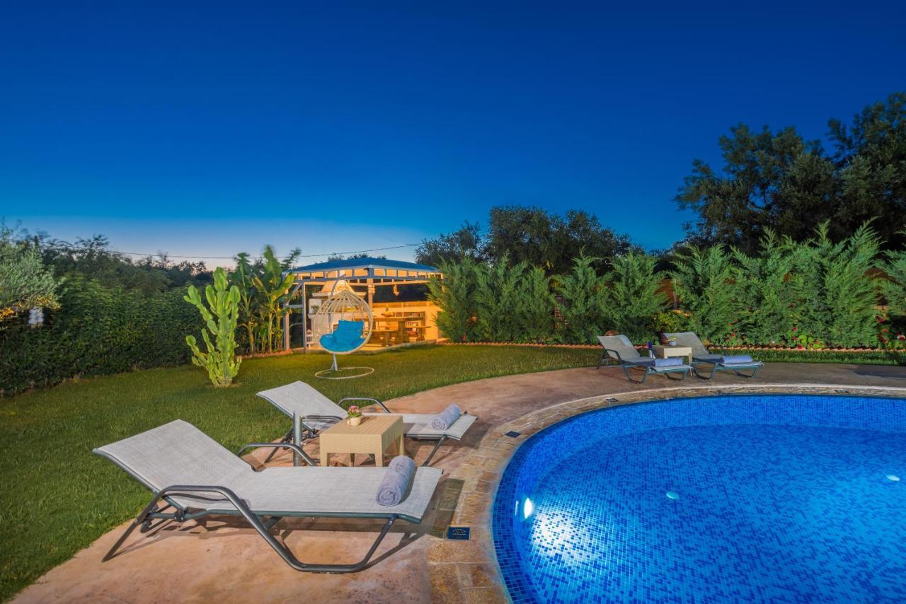 Romanza Luxury Villa Каламакі Екстер'єр фото